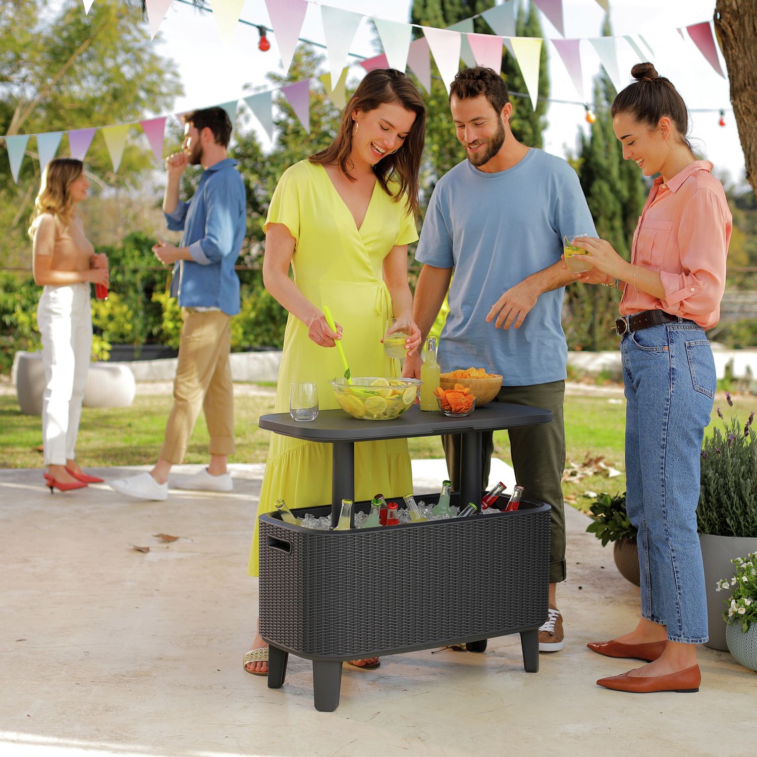 Keter Bevy Cool Bar 56L, imported from the UK