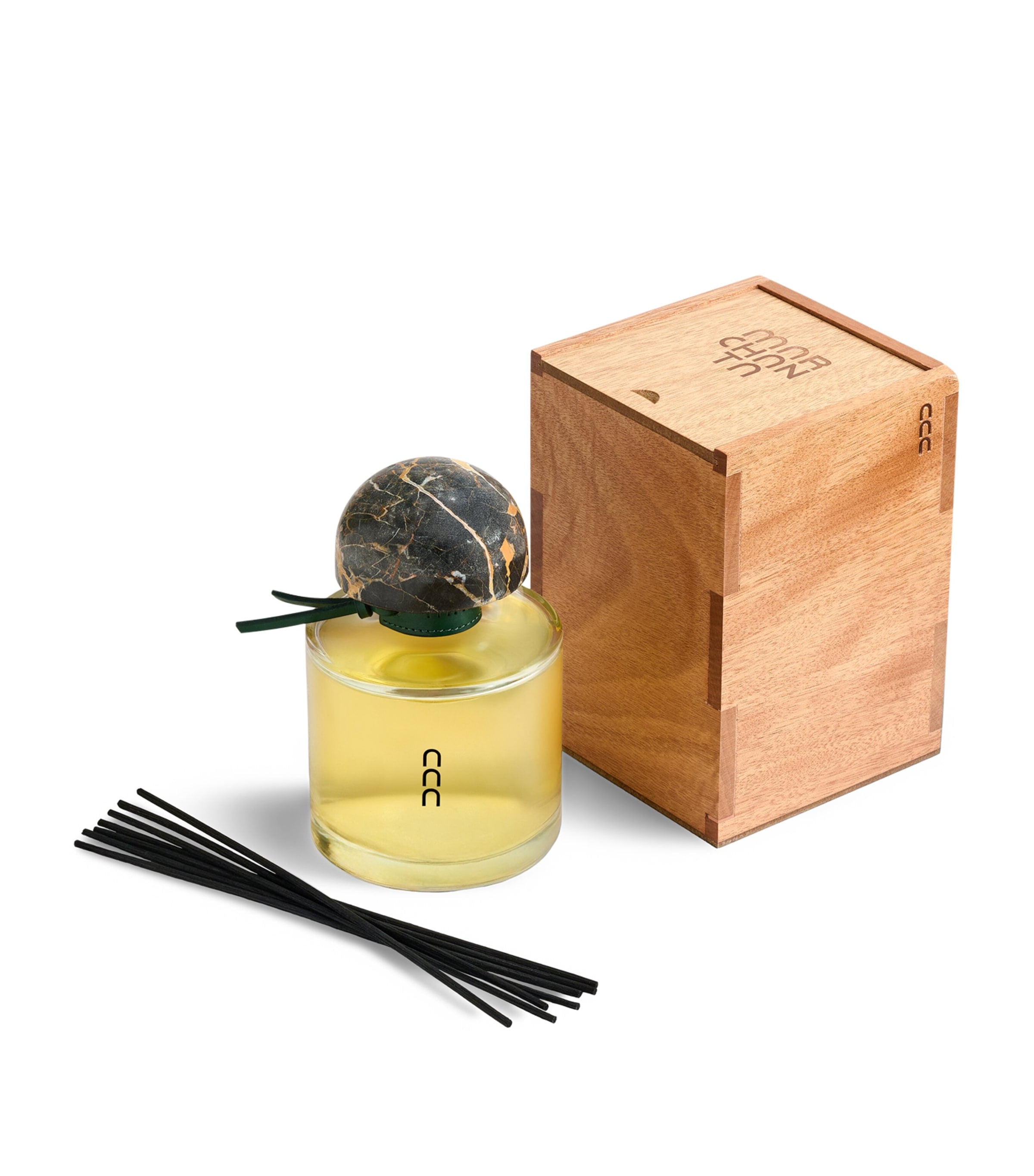 Marchanta Campo Verde reed diffuser 500ml, imported from the UK