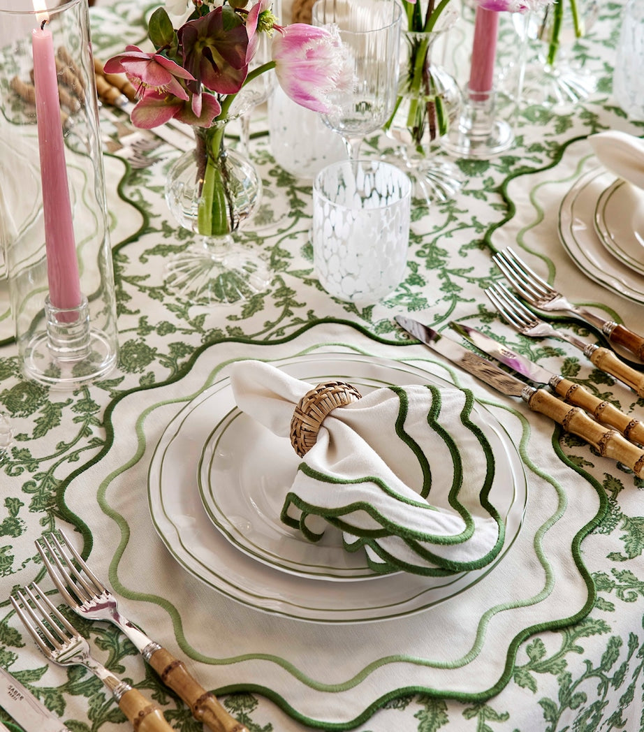 Maison Margaux set of 4 Apple design fabric napkins with green trim 50cm x 50cm, imported from the UK