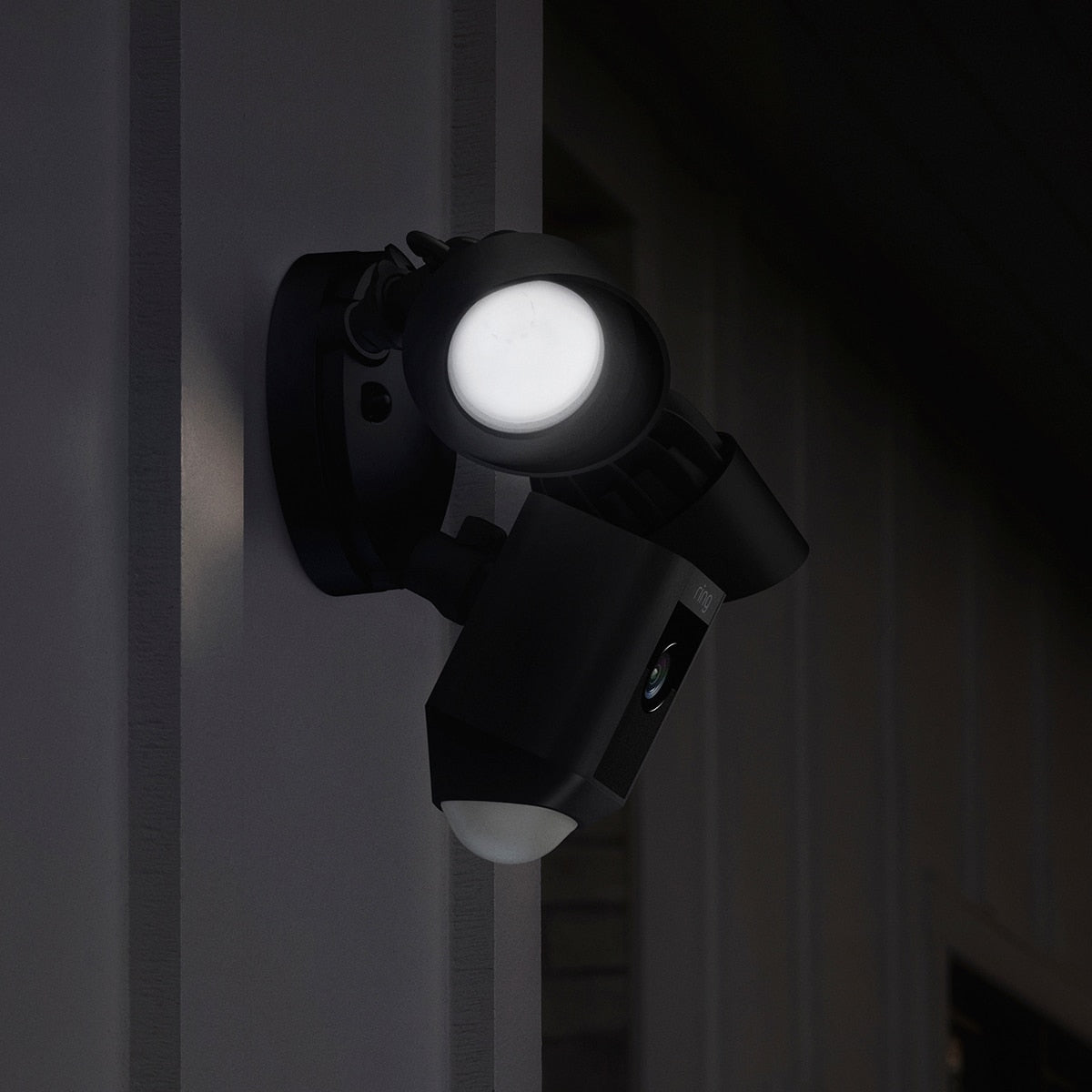 Ring Floodlight Cam Plus 2-pack security camera - British product