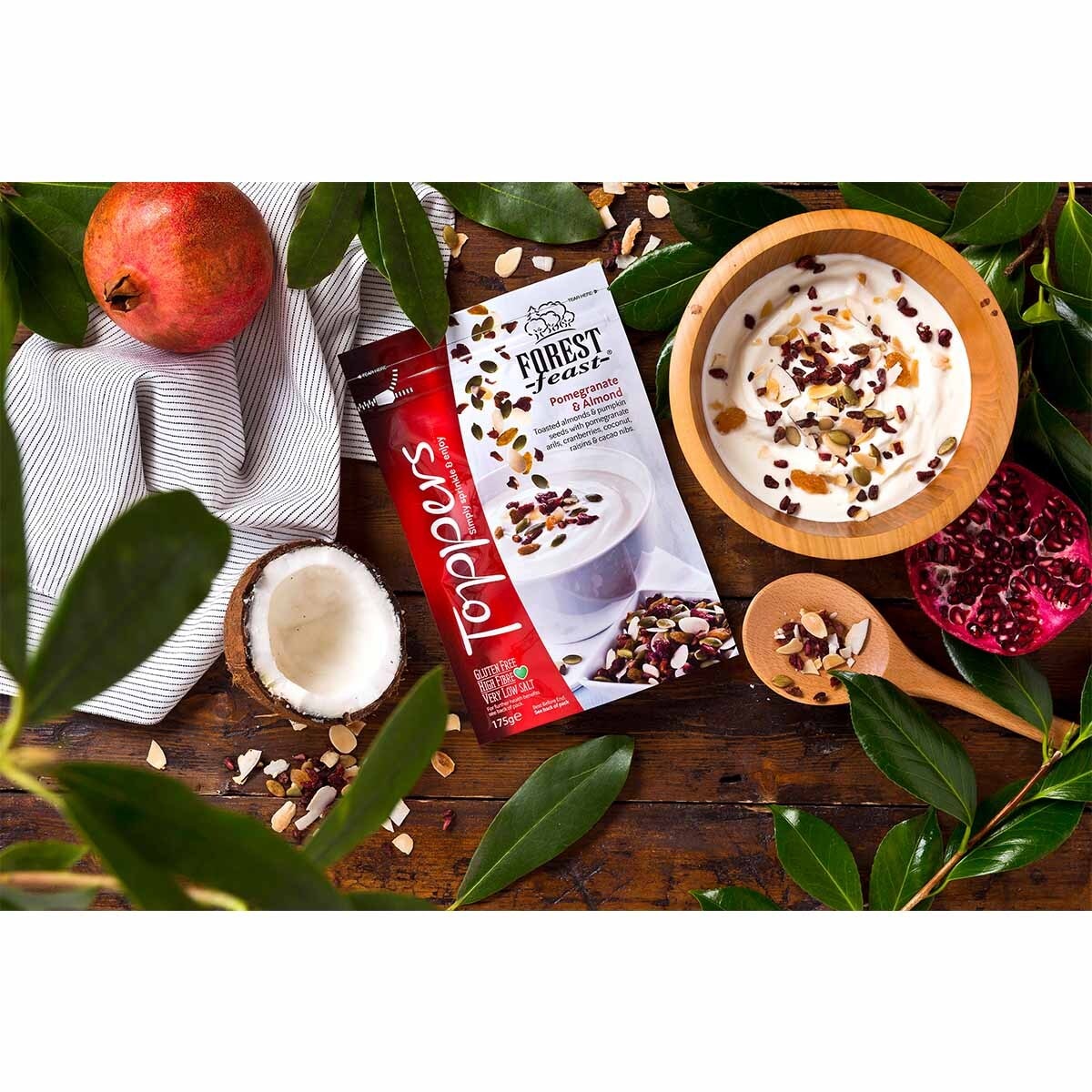 Forest Feast pomegranate almond topper 450g - British product