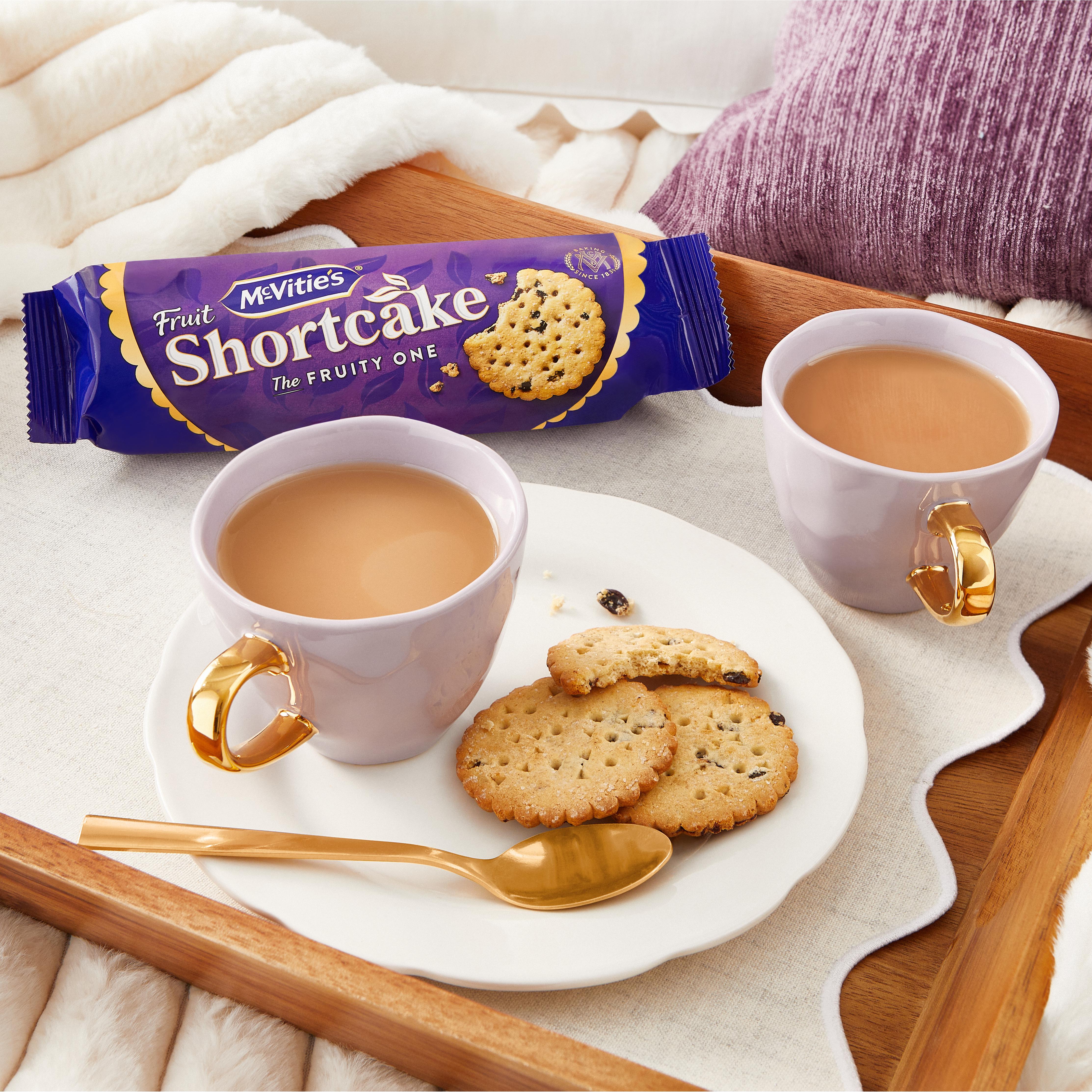 McVitie's Fruit Shortcake biscuits 200g, UK version