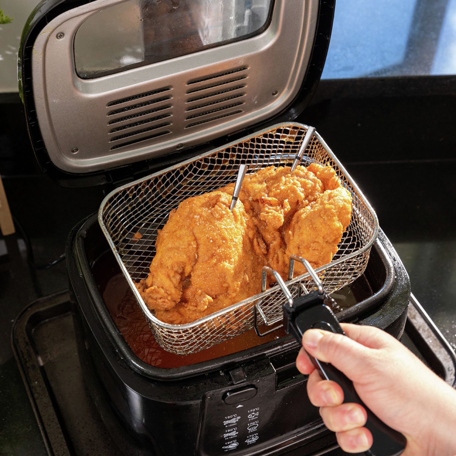 Meater Pro XL meat thermometer hub - British product