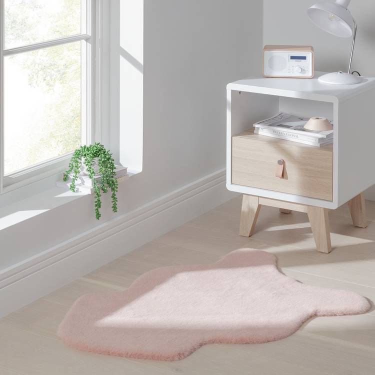 Hbaitat blush faux fur shaggy rug 60x90cm, imported from the UK
