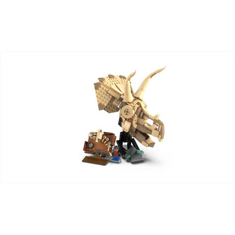 LEGO Jurassic World Triceratops Skull fossil building toy, UK version