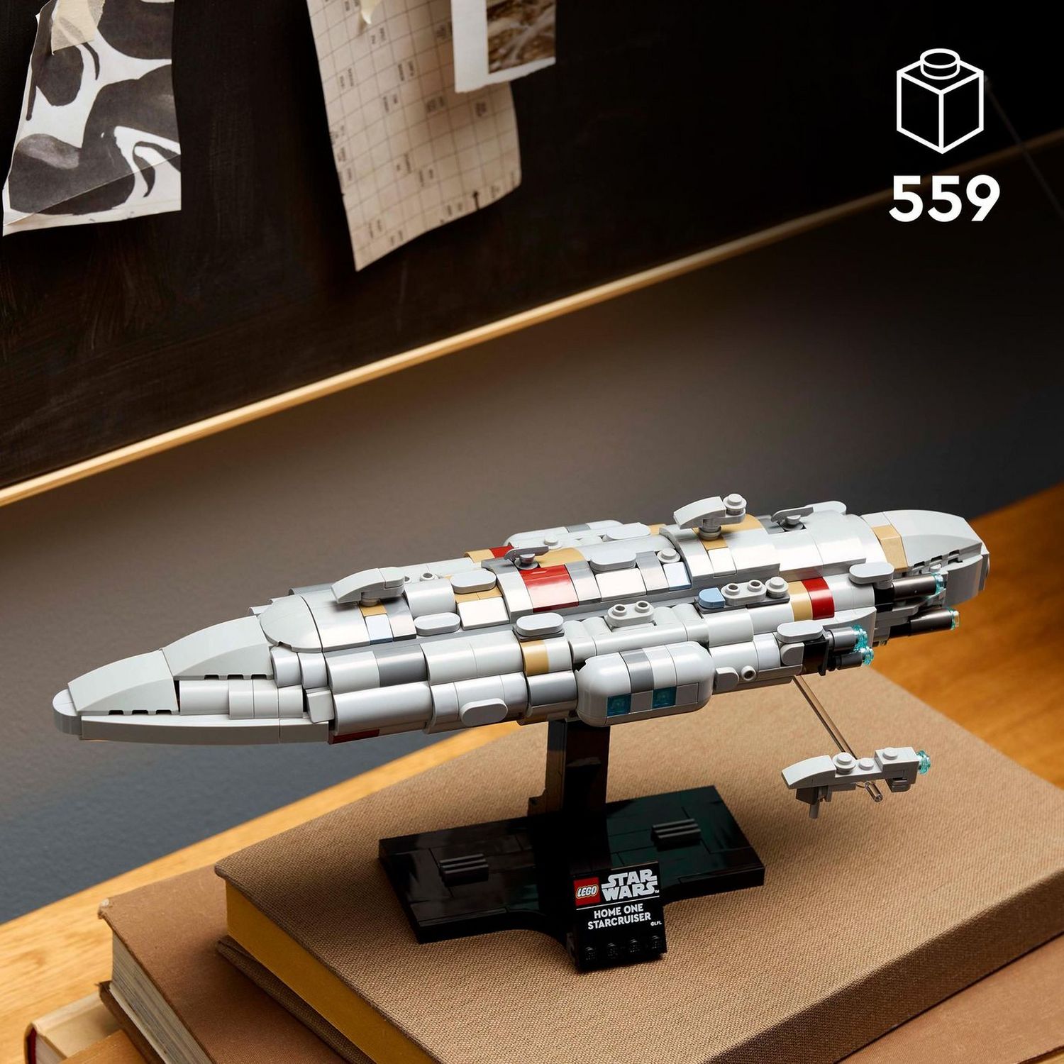 LEGO Star Wars Home One Starcruiser building set 559 pieces, imported from the UK