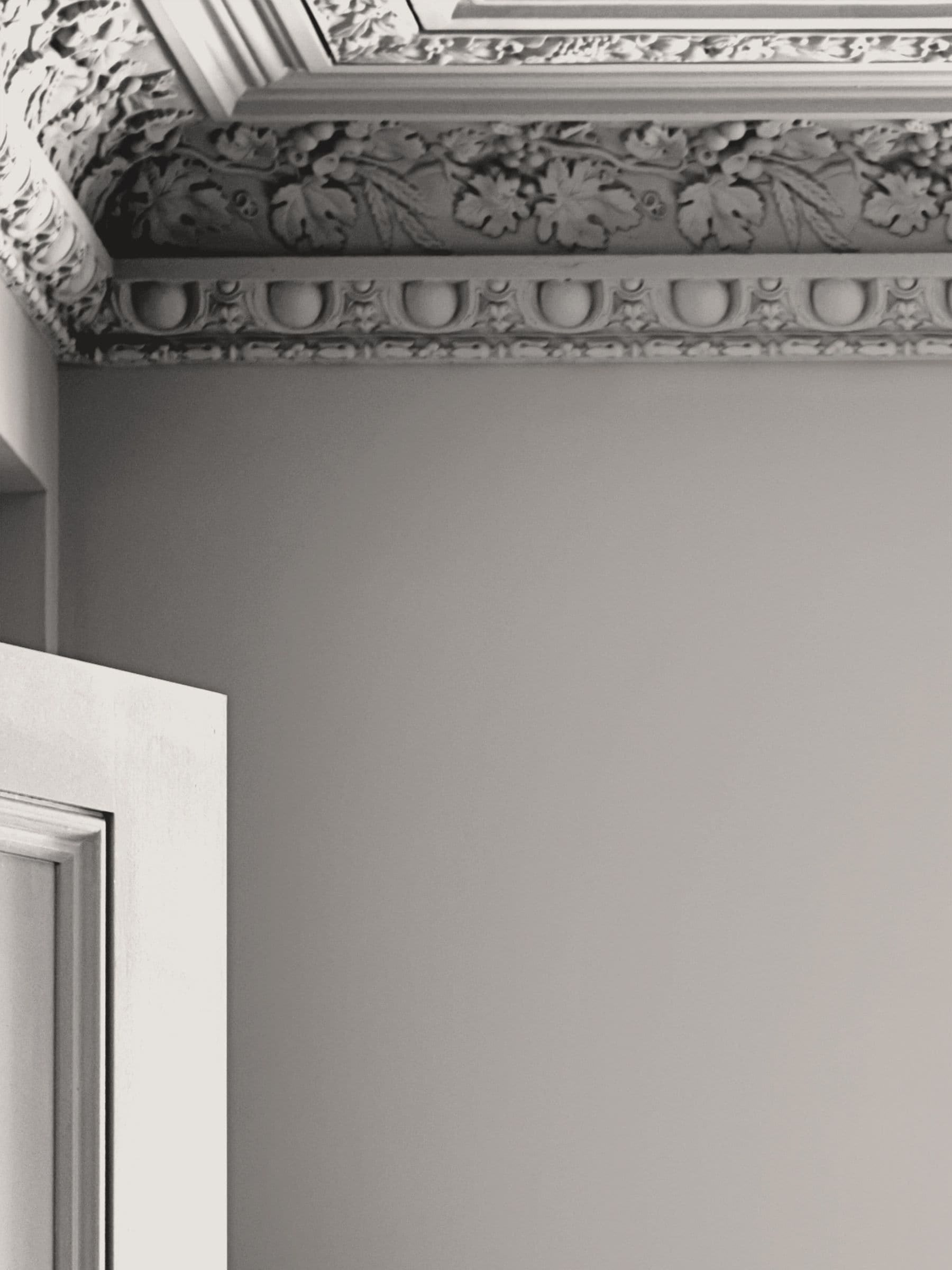 Laura Ashley Dove Grey White Matt Emulsion Paint 2.5L