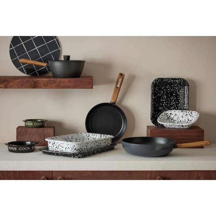 Habitat stoneware tapas dishes black khaki set - British product