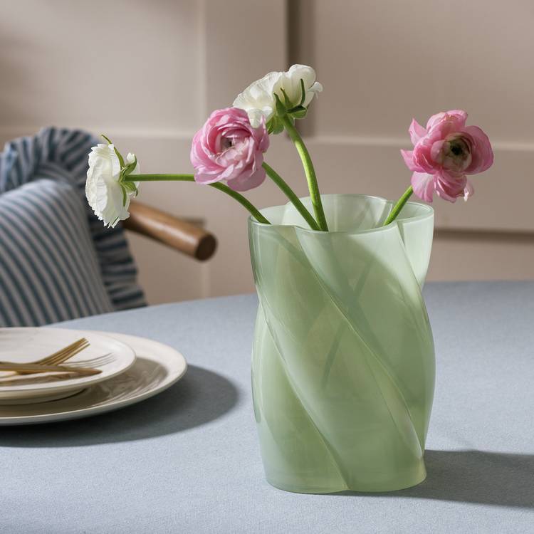 Habitat twisted glass vase green 19cm, imported from the UK