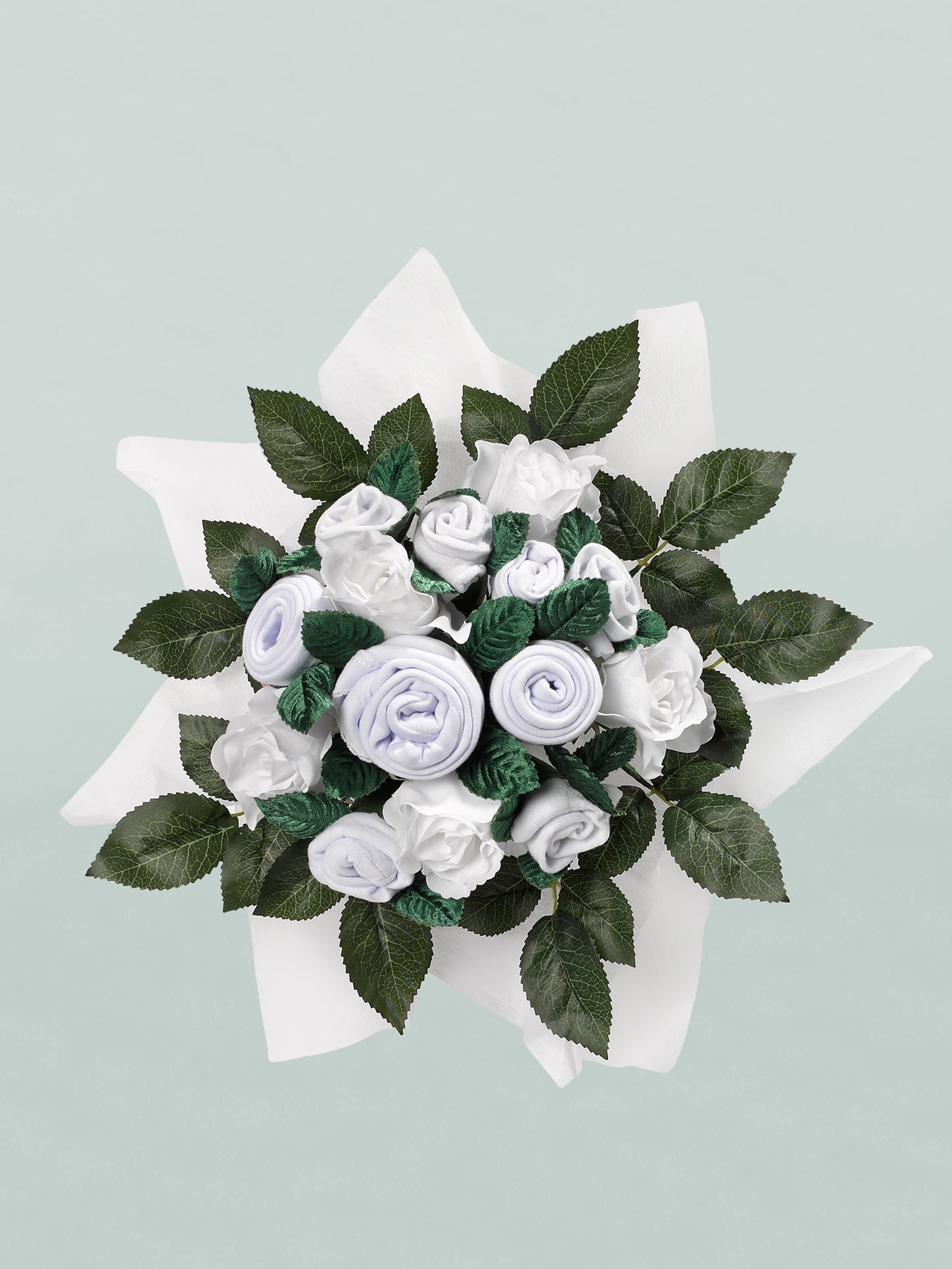 Babyblooms weißes Babykleidungs-Blumenstrauß-Geschenkset für Neugeborene, importiert aus dem Vereinigten Königreich