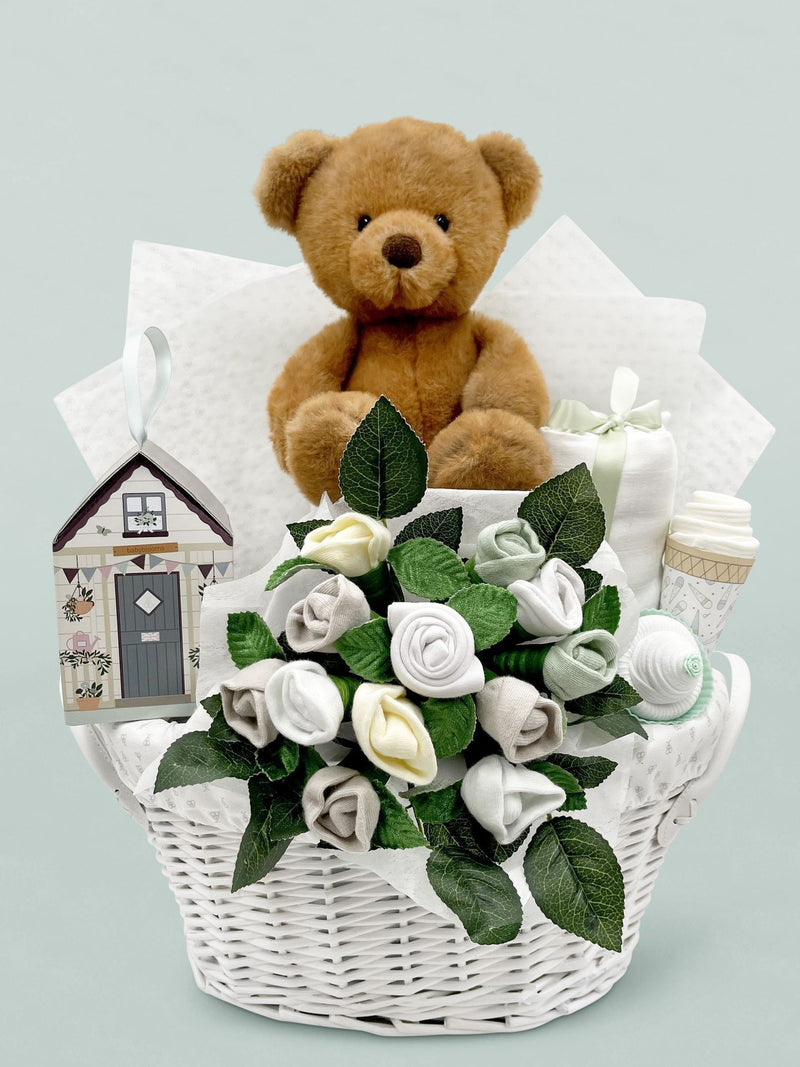 Babyblooms weißes Babykleidungs-Blumenstrauß-Geschenkset für Neugeborene, importiert aus dem Vereinigten Königreich