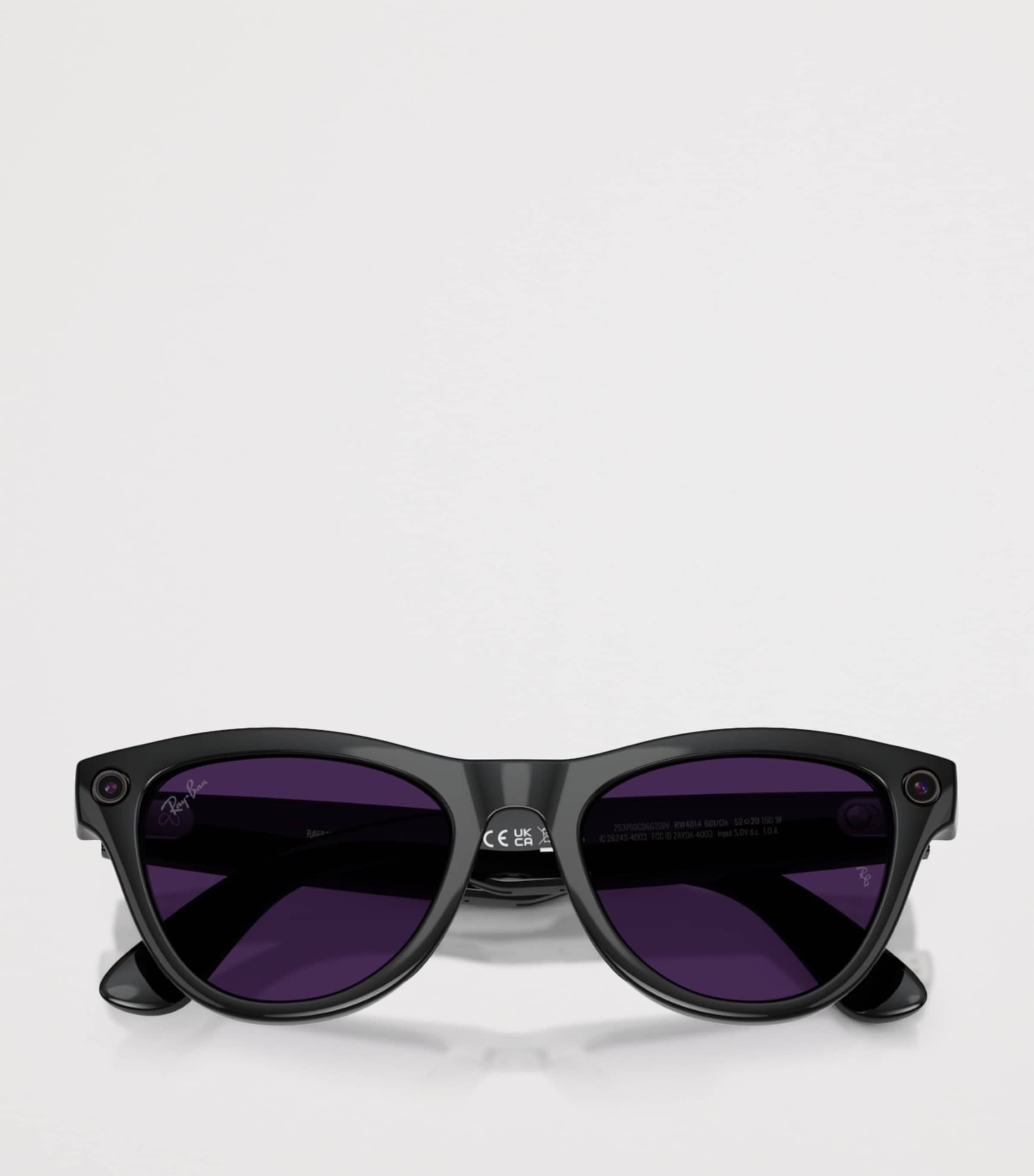 Ray-Ban Meta Skyler smart sunglasses - British product