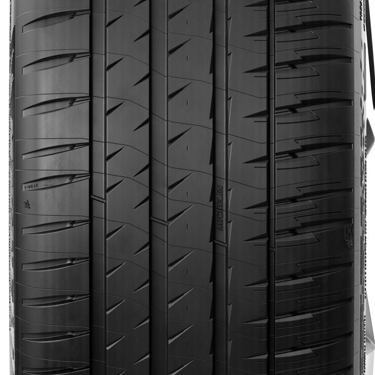Michelin Pilot Sport EV tyre 235/55 R20 - British product