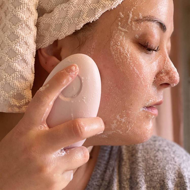 Tripollar Geneo Personal Kit skincare device, UK version