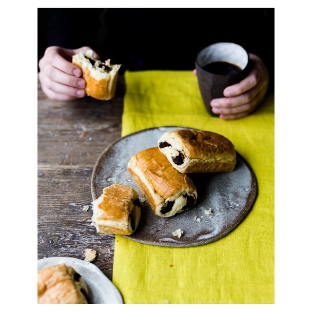 La Boulangere B'Vegan Pain au Chocolat   6 x 45g GOODS M&S   