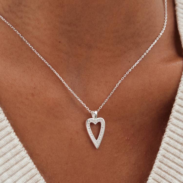 Simply Silver cubic zirconia heart pendant 16 inch chain (British brand)
