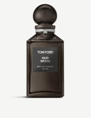 Tom Ford Oud Wood eau de parfum 250ml (British brand)