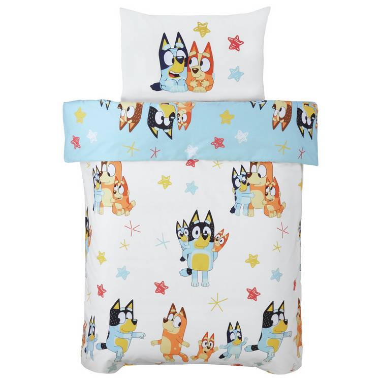 Bluey Celebrate toddler bedding set blue and white - British product