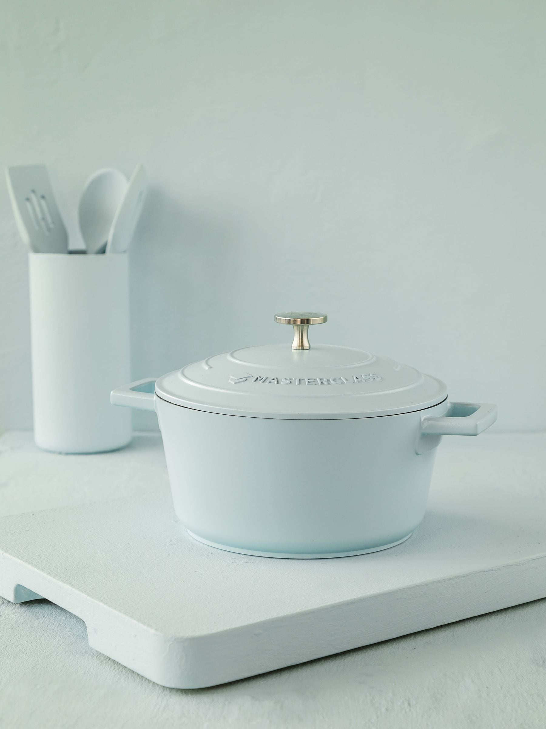MasterClass blue cast aluminium casserole dish 2.5L, imported from the UK