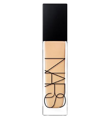 NARS Natural Radiant Longwear Foundation GOODS Boots L4 Deauville  