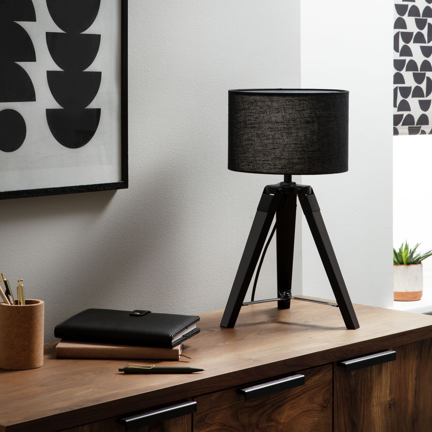 Argos Home Lyle Wooden 46cm Tripod Table Lamp - Black