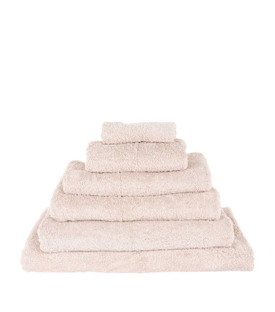 Abyss & Habidecor super pile face cloth 30x30cm, imported from the UK