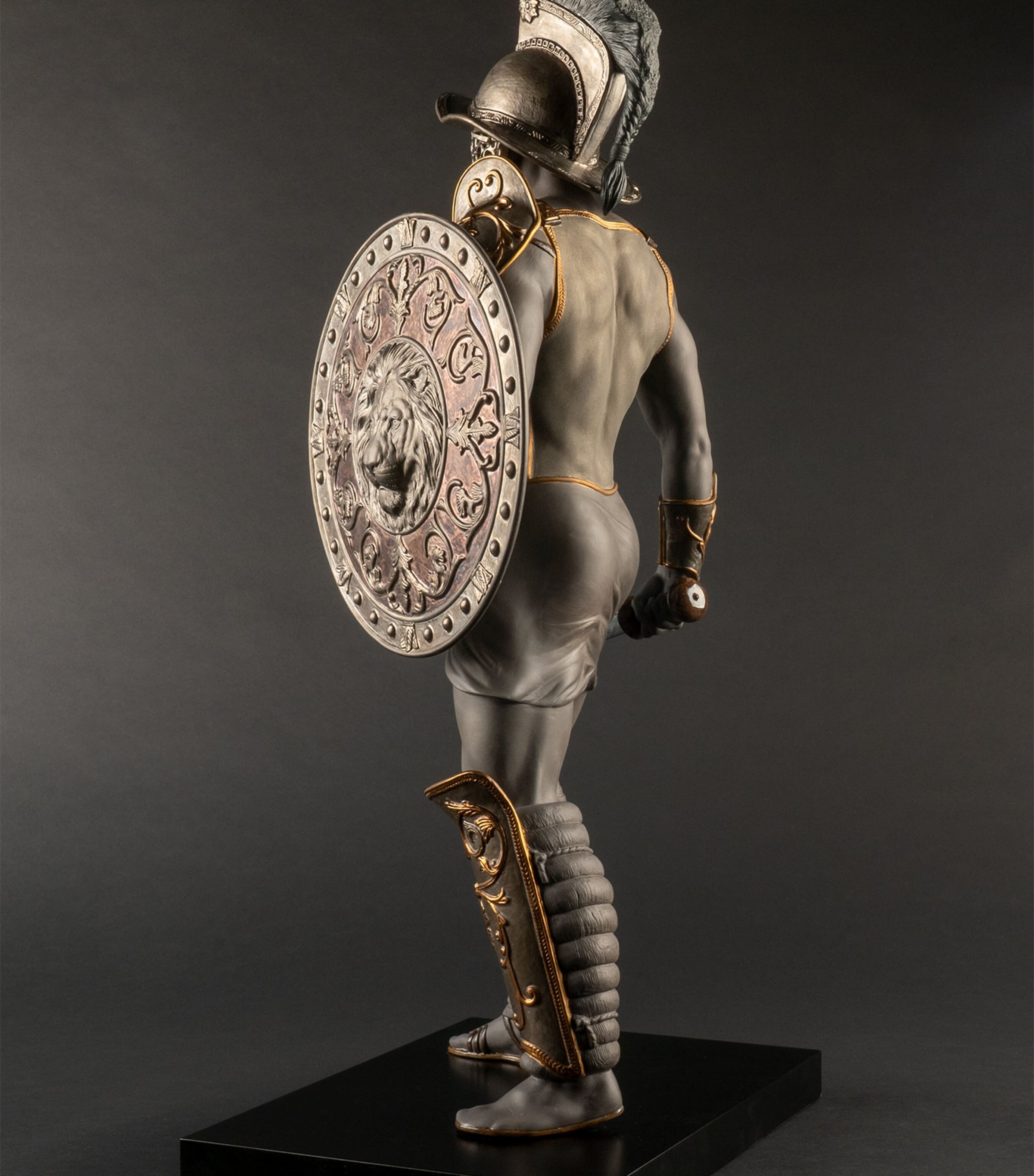 Lladró porcelain gladiator sculpture H73cm, imported from the UK