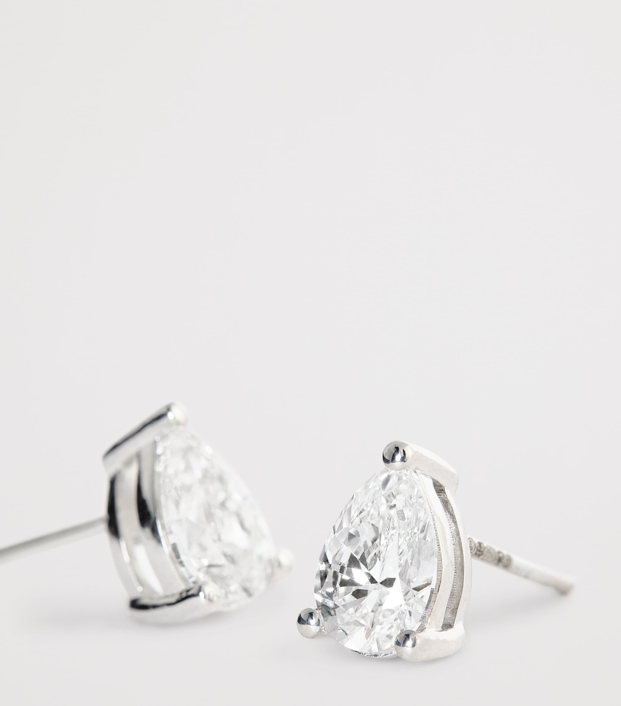 Harrods white gold diamond pear stud earrings 1.00ct (British brand)