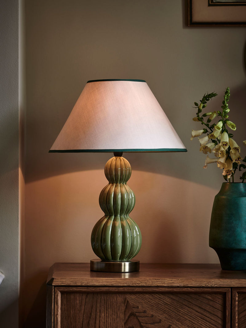 Nina Campbell Green Evelyn Medium table lamp (British brand)