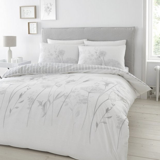 Catherine Lansfield floral print single bedding set, UK version