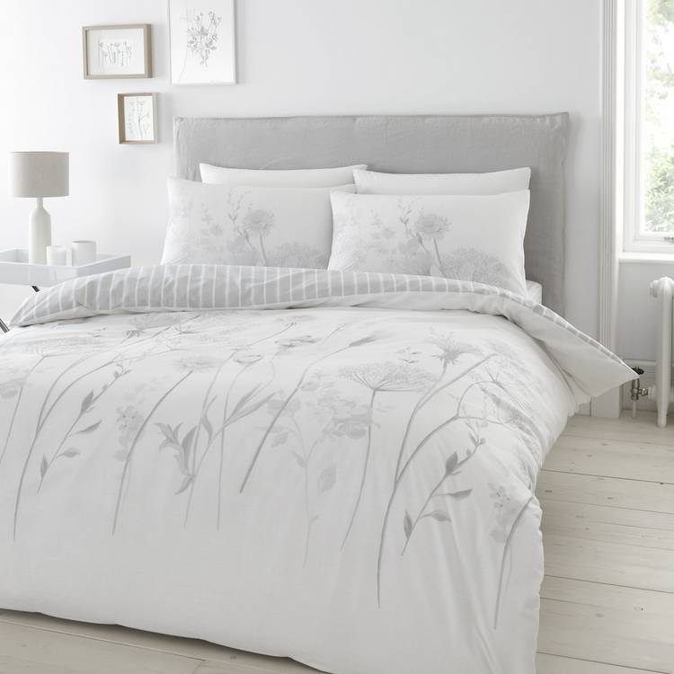 Catherine Lansfield floral print single bedding set, UK version