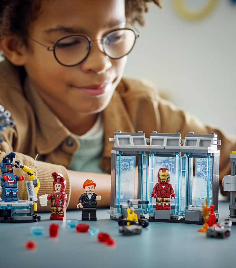 Lego Marvel Iron Man's Laboratory Hall of Armour Set 76315, UK version