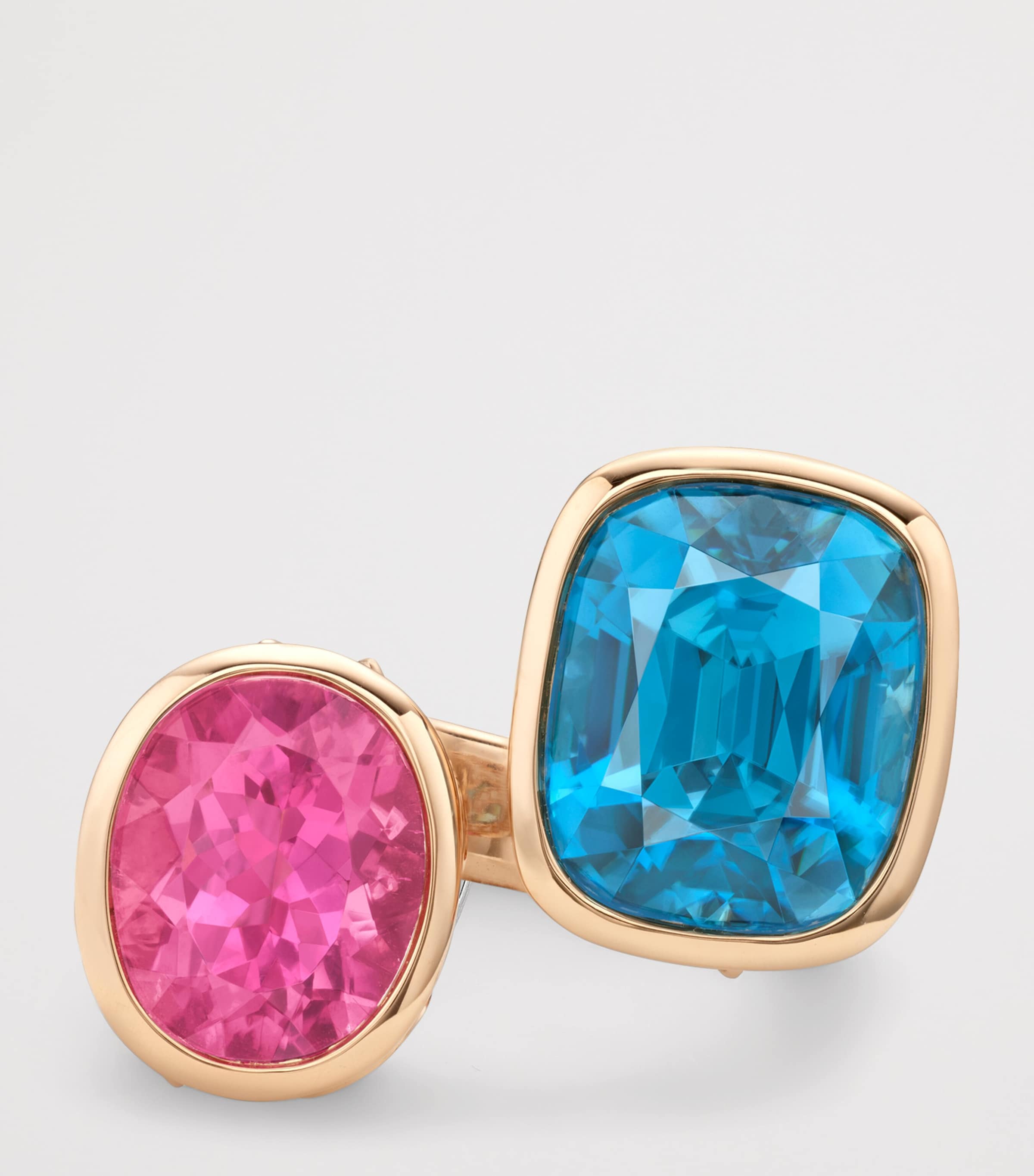 Boodles Royal Damask Gemini ring - British product