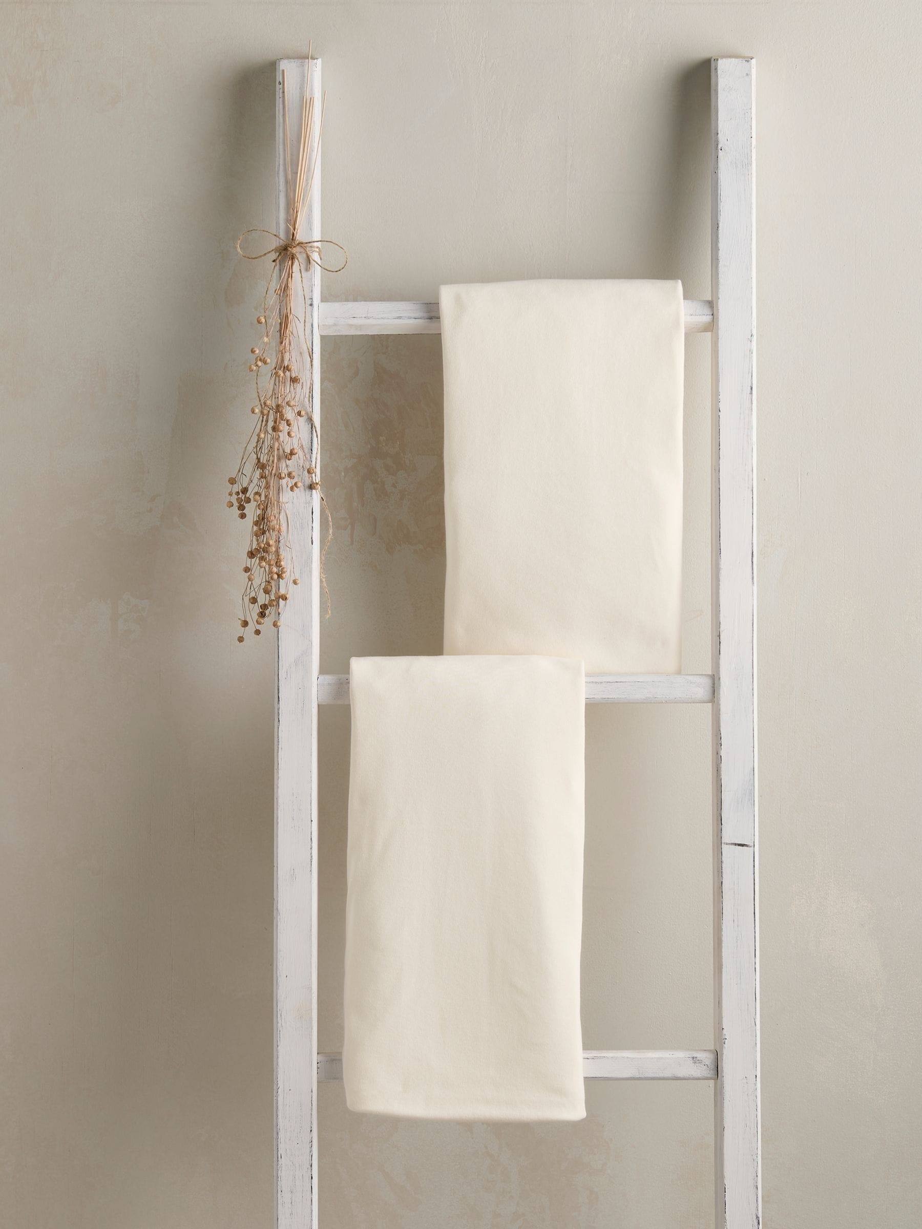 Mamas & Papas Duckling Cream Cotbed Fitted Sheets 2 Pack