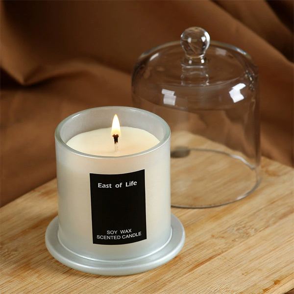 Livingandhome scented candle English Pear & Freesia - British product