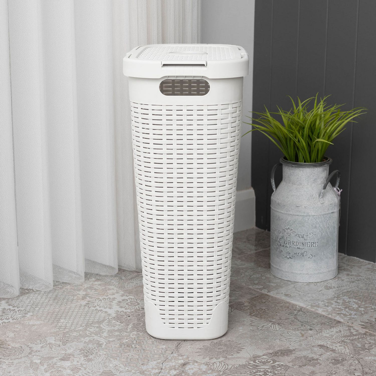 Addis slimline laundry basket 40 litre, UK version