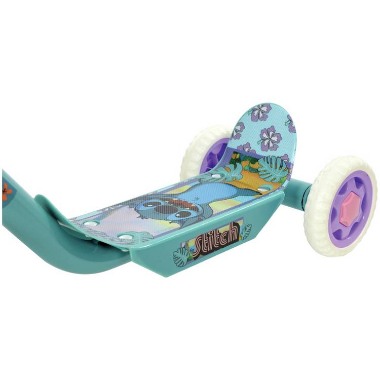 Disney Stitch Deluxe scooter with three wheels and adjustable handlebar (British brand)