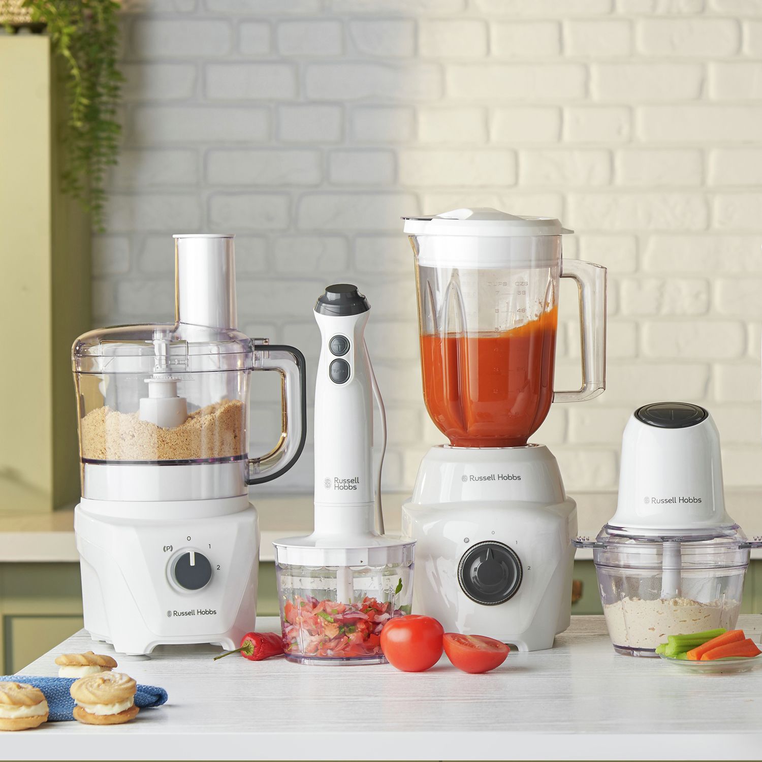 Russell Hobbs Go Create 1.5L glass jug blender (British brand)