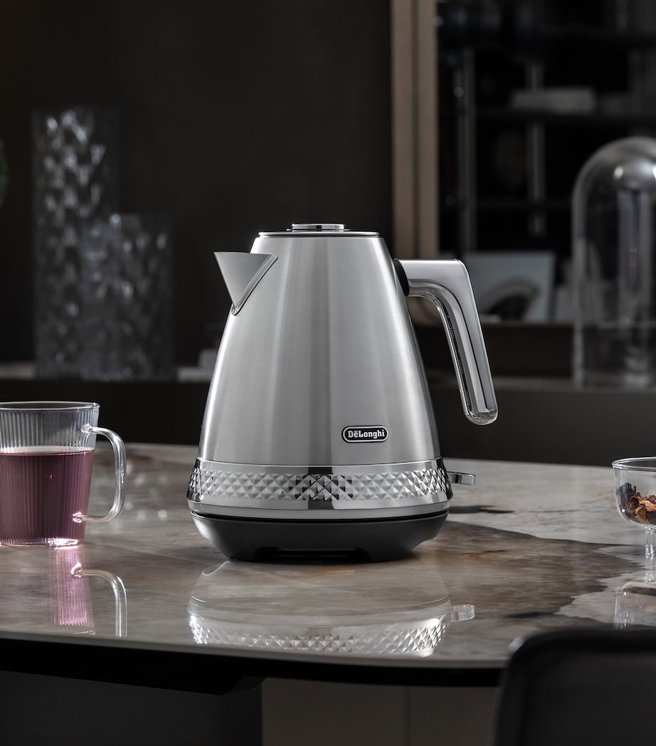 De'Longhi Diadema stainless steel electric kettle, imported from the UK