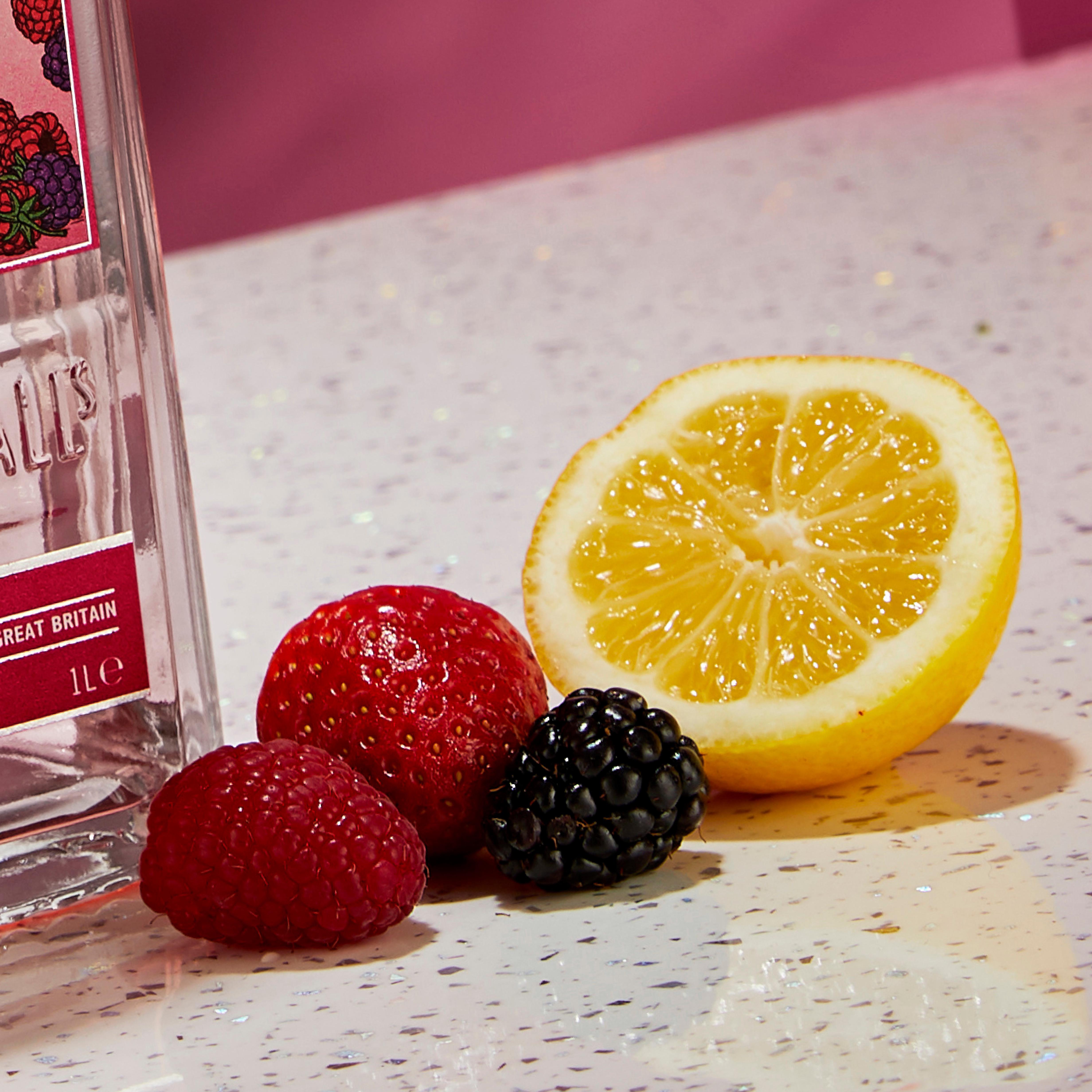 Greenall's Wild Berry pink gin 70cl - British product