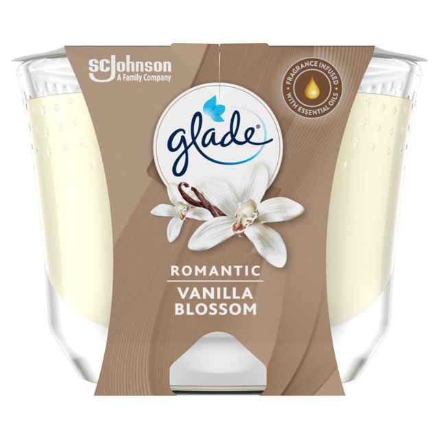 Glade Large Candle Vanilla Blossom Air Freshener   224g