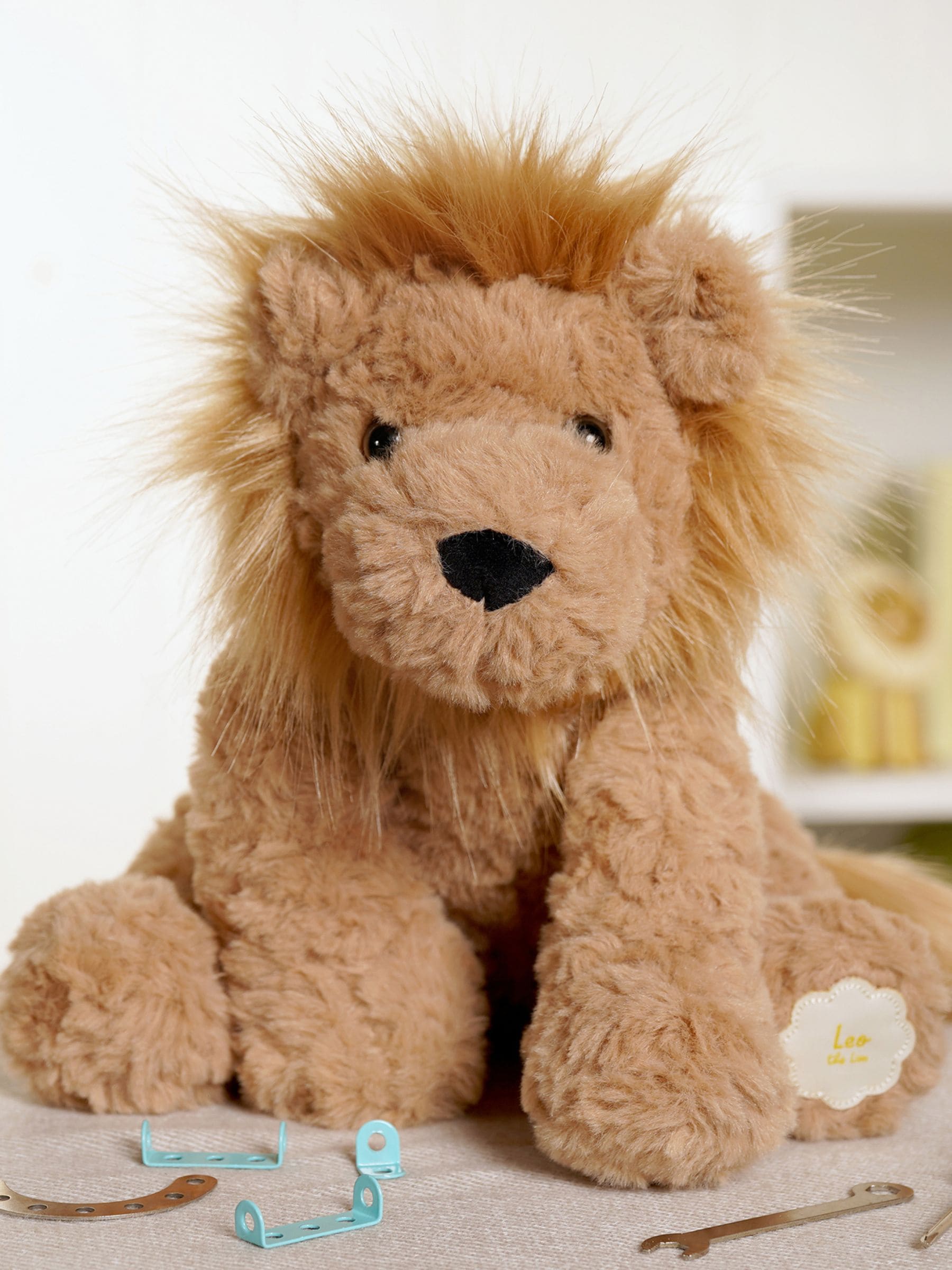 Widdop Leo plush sitting lion 30cm, UK version