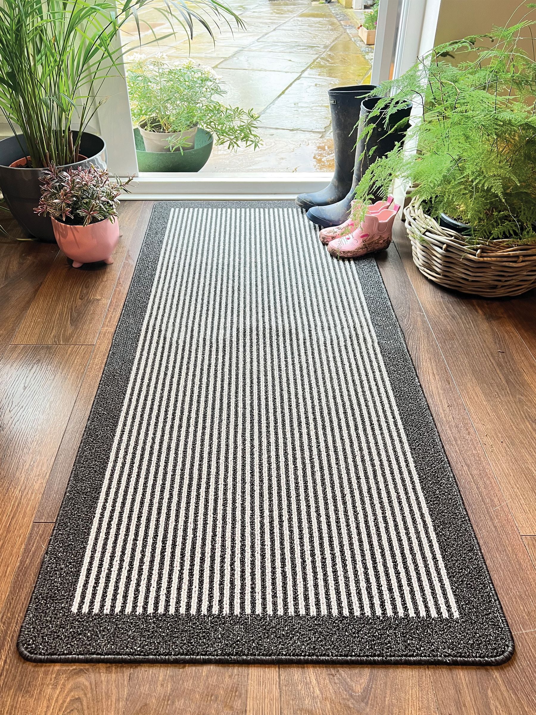 My Mat black utility stripe runner 150cm - British product