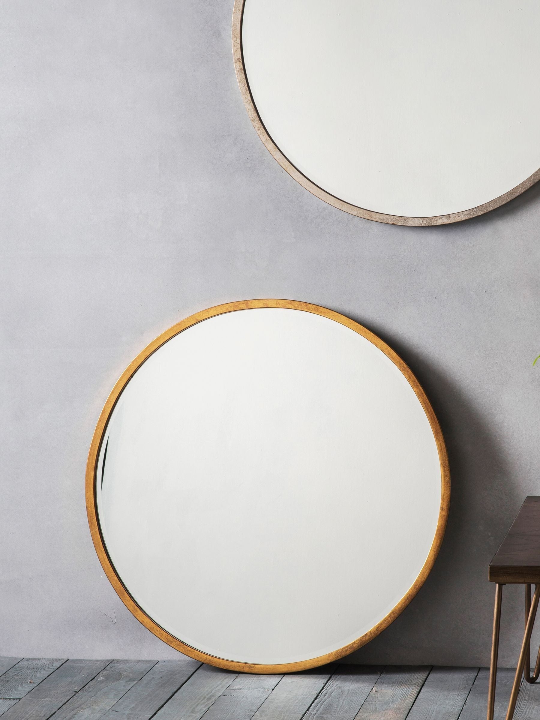 Gallery Home Gold Ashford Antique Large Round Mirror