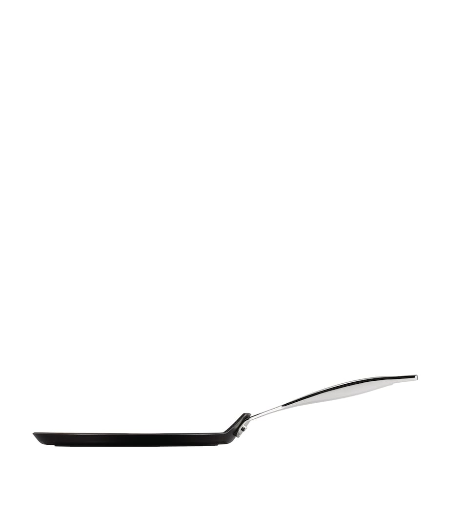 Le Creuset toughened non-stick crepe pan 24cm, UK version