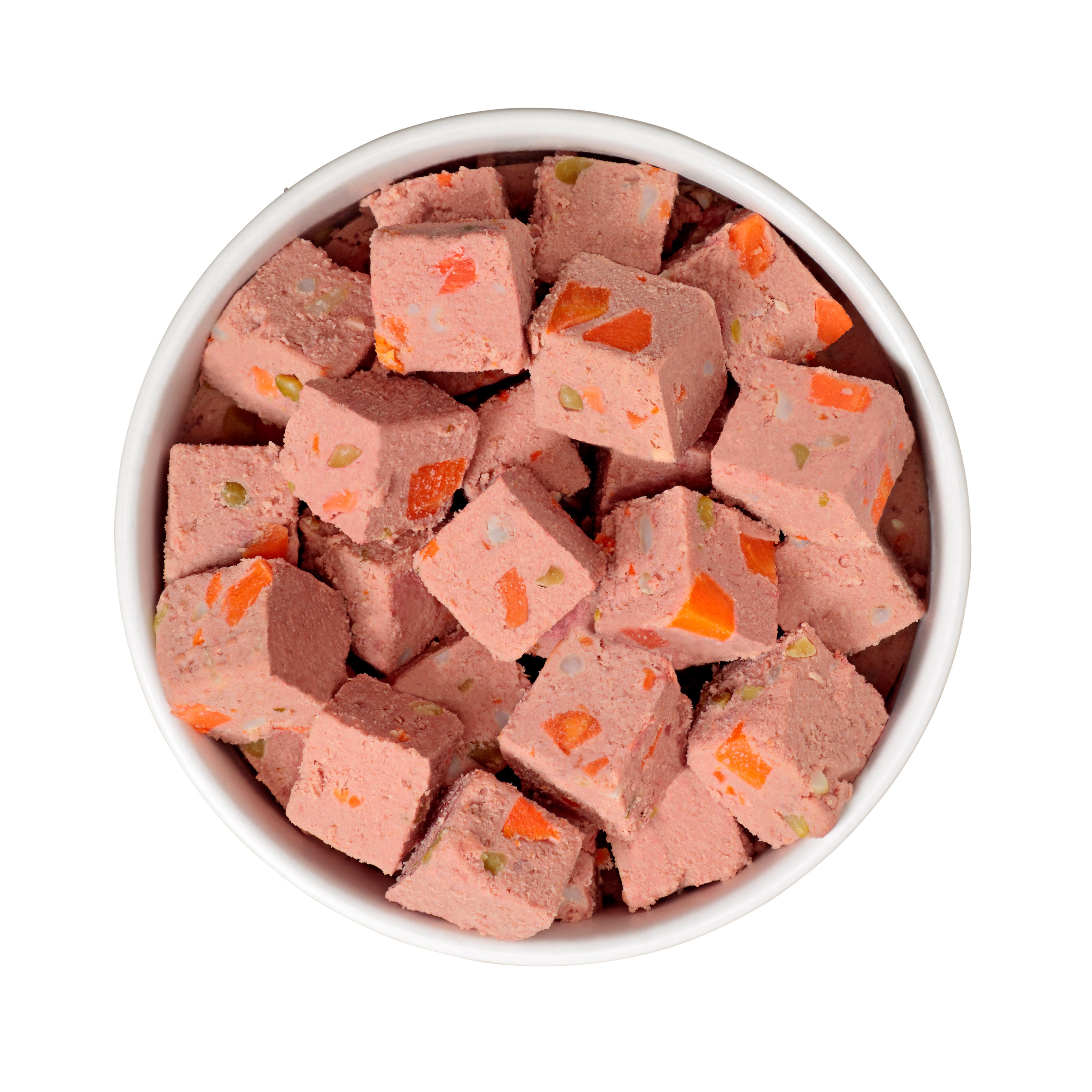 Freshpet Select beef dog food roll 680g, imported from the UK