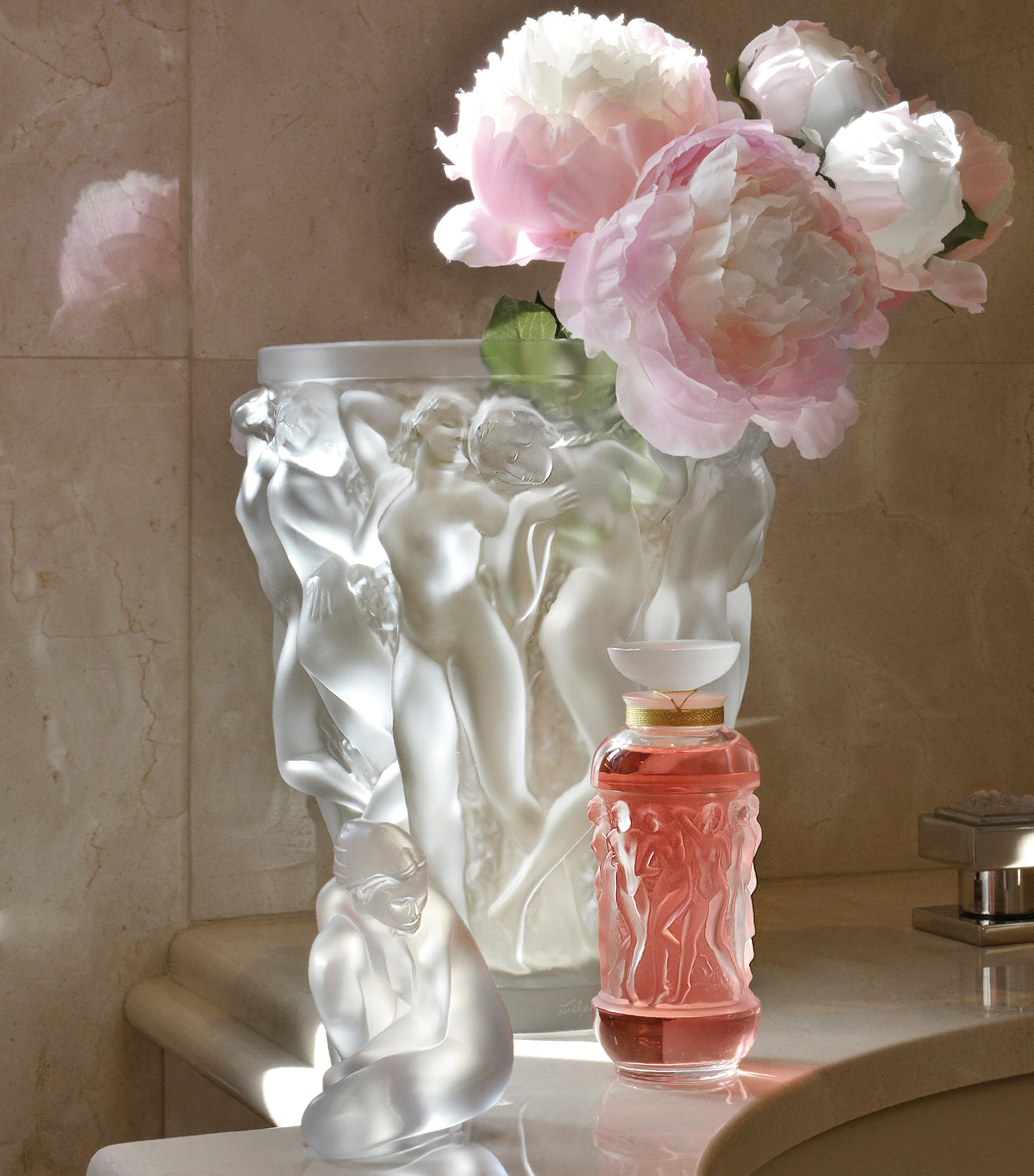 Lalique small crystal Venus sculpture, UK version