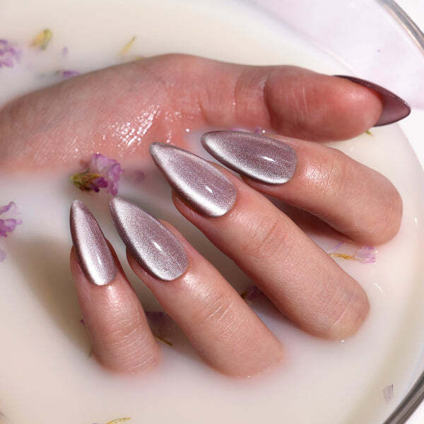 Bluesky cat eye gel polish Lavender Luster 10ml, UK version