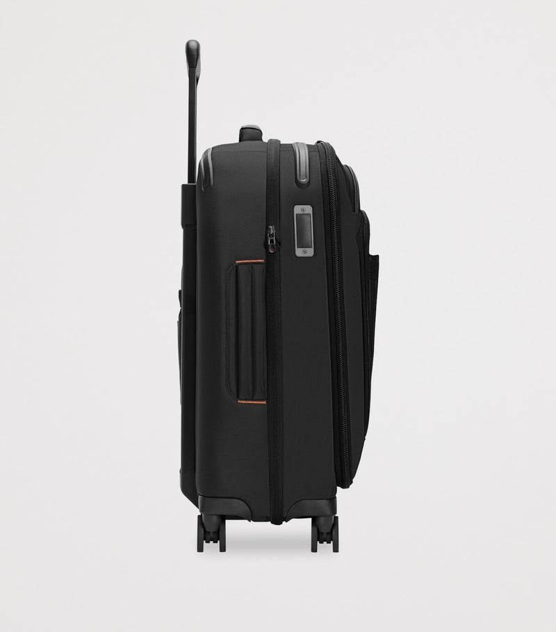 Briggs & Riley carry-on spinner suitcase 56cm - British product