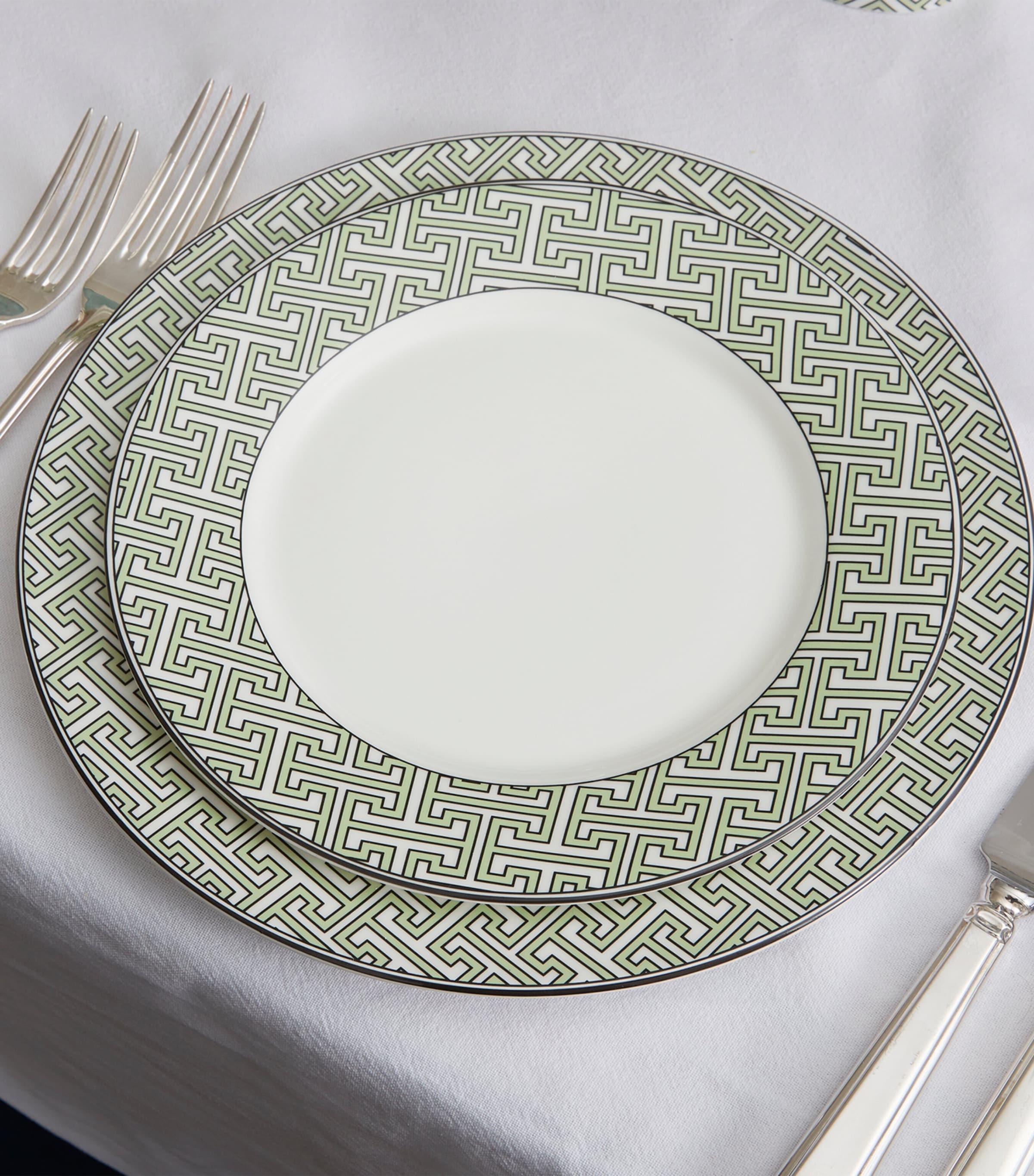 O.W. London geometric maze dinner plates set of 2 26cm, imported from the UK